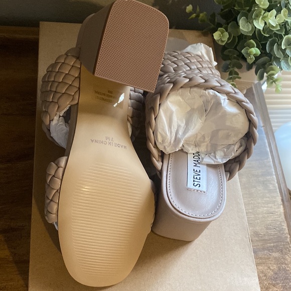 Selling DAPHINEE Taupe WOMAN SANDALS - Picture 5 of 6